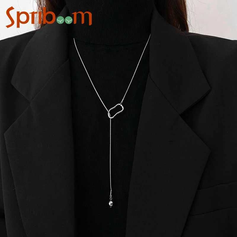 Long Chain Necklace for Woman Geometric Hollow Pendant Sweater Chains Gold Color Silver Color Trendy Necklaces Simple Jewelry M251211