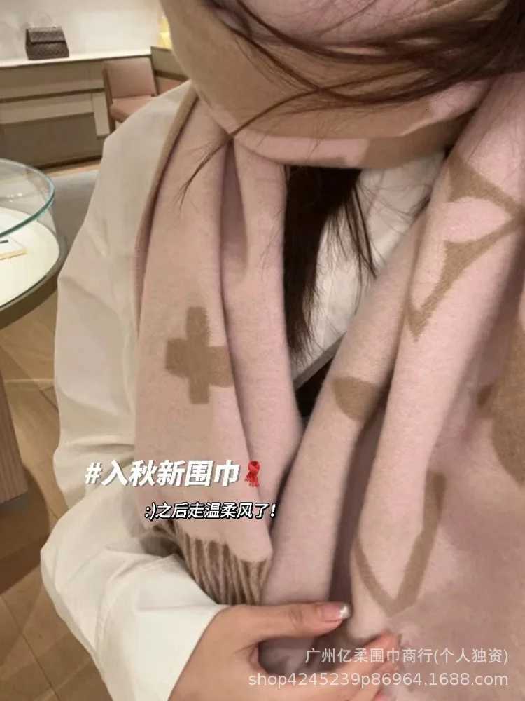 Luxury Design Fashion Men Women Scarf Long Warm 100 Wool High Quality Winter Scarf Cashmere Scarves ladies Shawl Wrap Pashmina Y251211