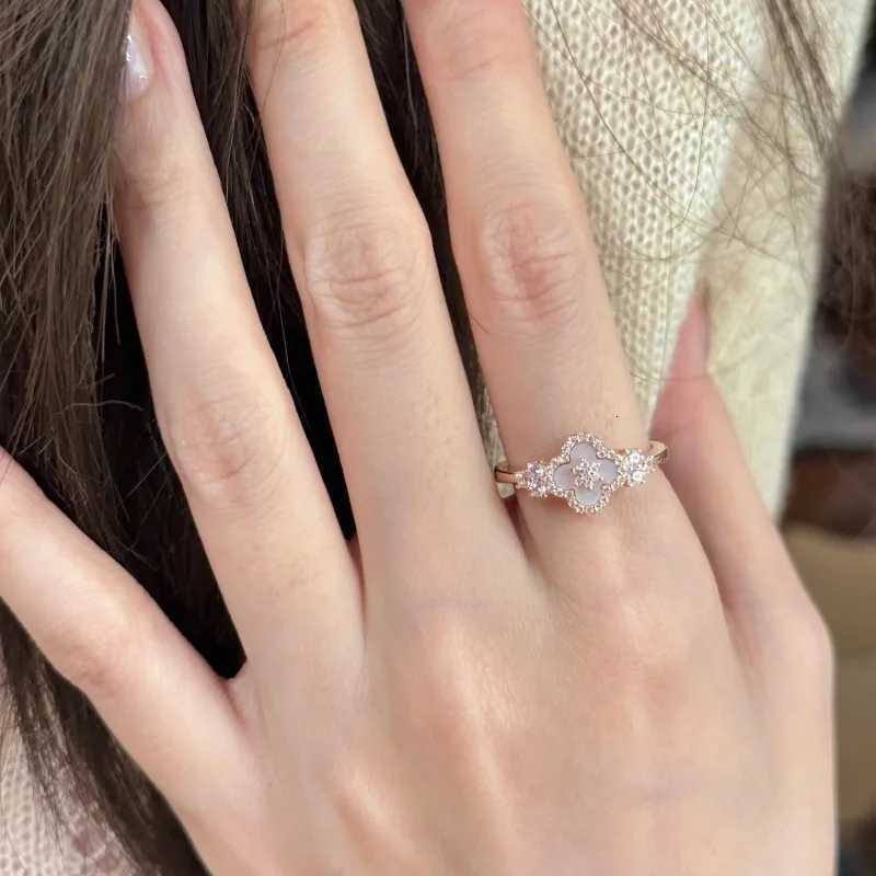 Fashion Natural Shell Stone wer Adjustable Ring Wen Person Stainl Steel Ring Jewelry Accories Wholes Gift Y251210