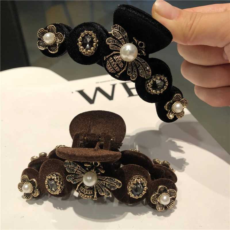 New Veet Vintage Grip Hair Cl French Court Style Baroque Bee Pearl Crystal Rhinestone Shark Hair Sn Clips Hair Accories Y251210