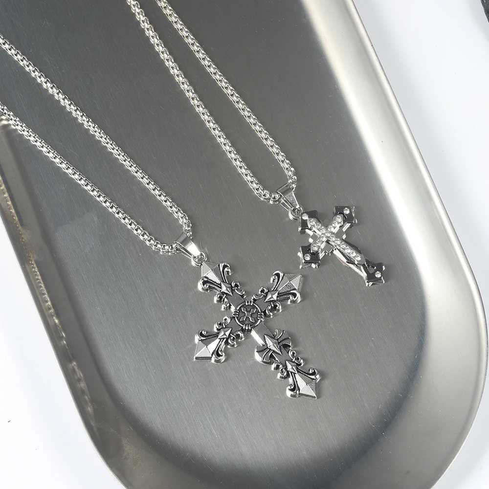 1pc Vintage Cross Pendant Necklace Men Stylish Gothic Style Inlay Diamonds Bilayer Cross With Stainless Steel Chain Jewelry Gift M251211