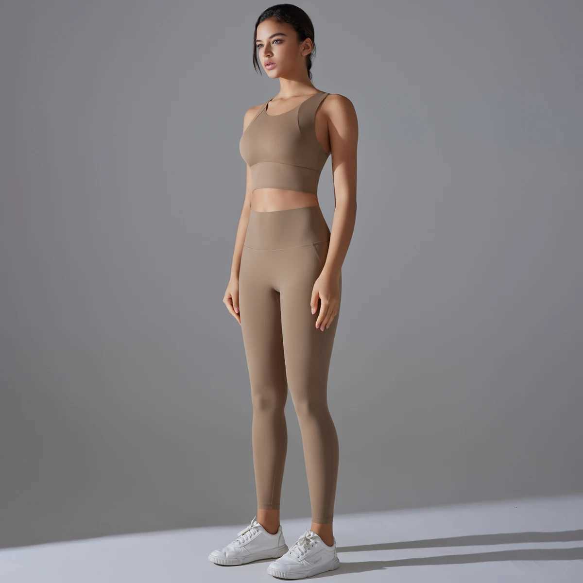 Yoga Set Womens tracksuit Women Fitness Crop Top Shockproof Sports Bras Yoga Gym Running Pants Sportswear Running Fitness YogaT251211