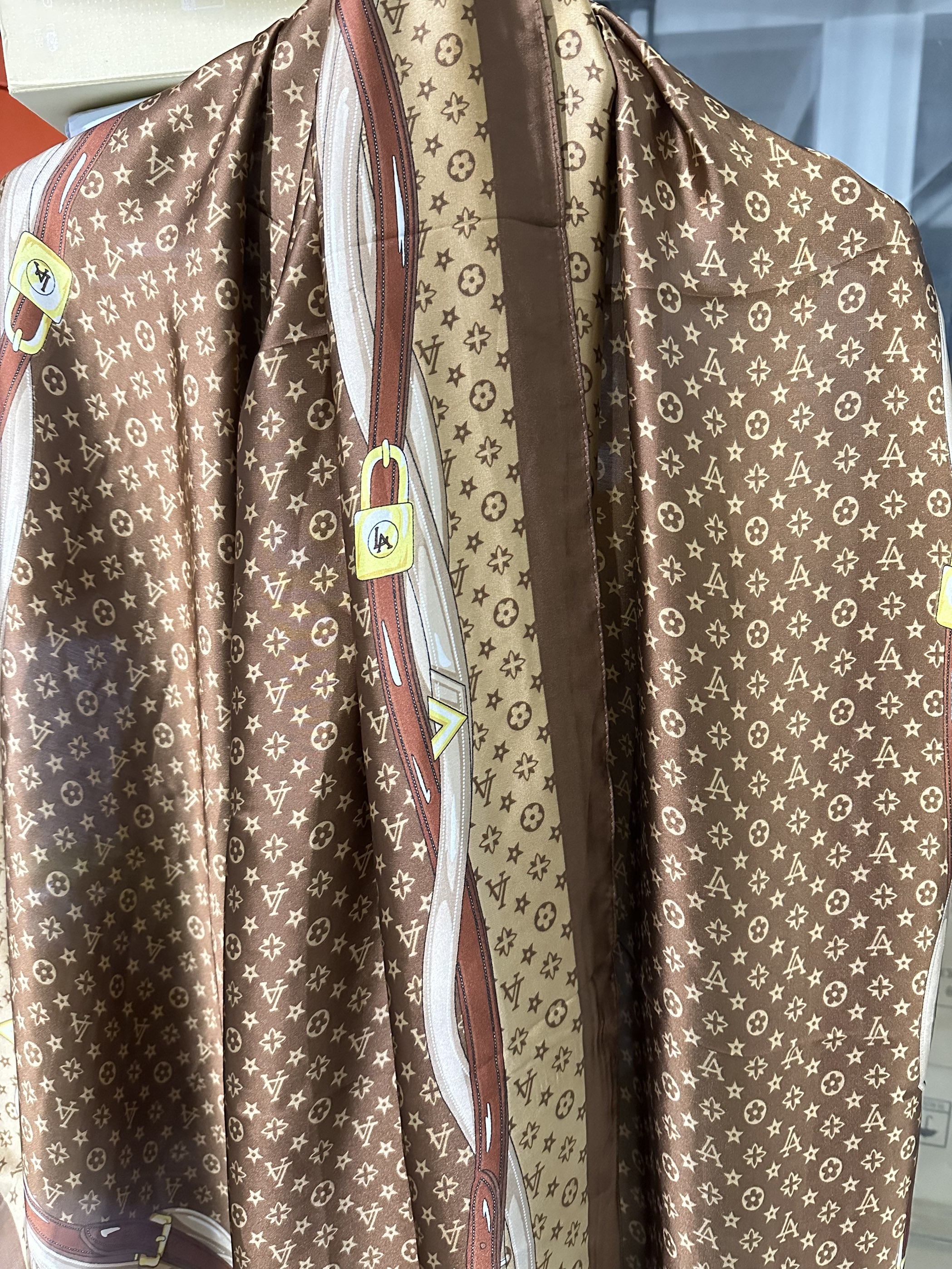 180X86CM New Popular Print Bandannas Silk Scarves Four Seasons Satin Beach Sun protection Towel Fashion Flower Long ShawlsL251020