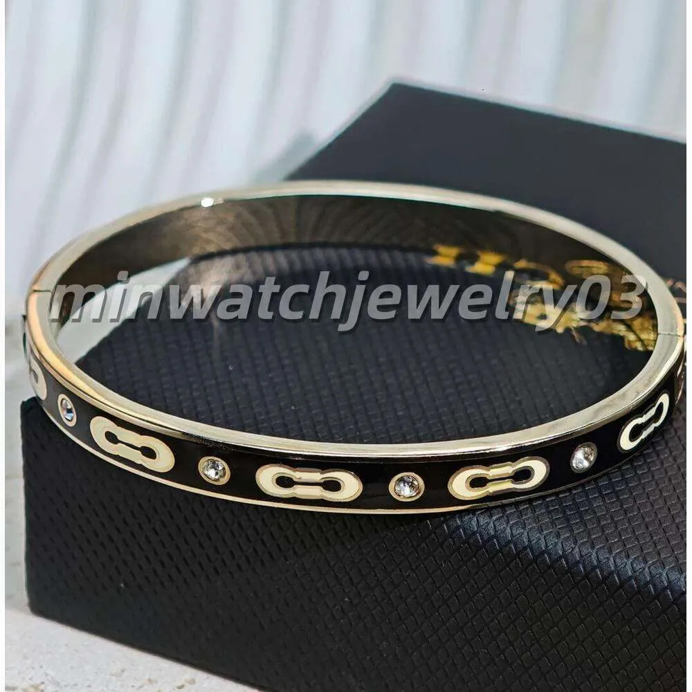 Couple with Small Double C Letters Women, Light Versatile Enamel designer bracelet Birthday and Valentine's Day Gift luxury jewelry