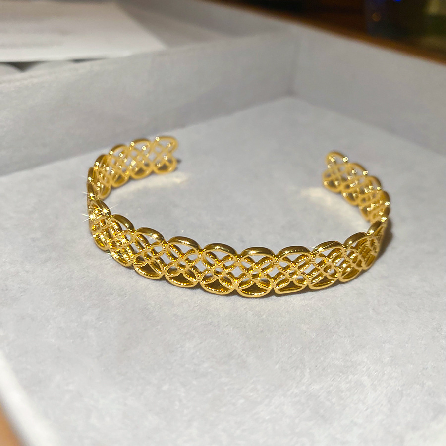 European and American Floral Hollow Open Fashion Simple Metal Temperament Bracelet Unique Niche Design Sense Jewelry for Women - view 6