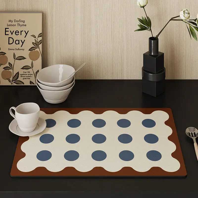 Vintage Polka Dot PU Leather Table Mat Heat-Resistant Waterproof Pad for Dining Table Kitchen Countertop Coffee Table Use H251211