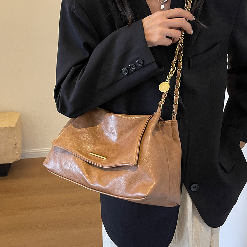 Hot Free shipping designer bags for womens Shoulder bags black khaki brown Textured Versatile New Retro Chain Tote Bag