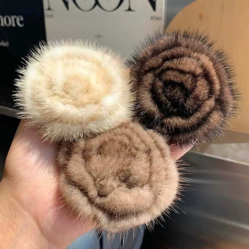Real Mink Fur wer Brooch Wens Simple Fashion High-end Sweater Pin Accories Clothes Scarf Decorative Accories Y251210