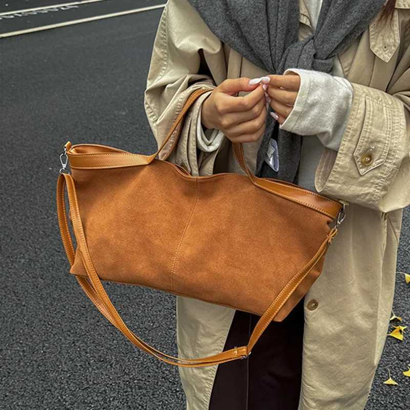 Large Capacity Casual Tote Bags For Wen Versatile Handbag Suede PU Leather Cmuting Crossbody Shoder Bag For Daily Used Y251211