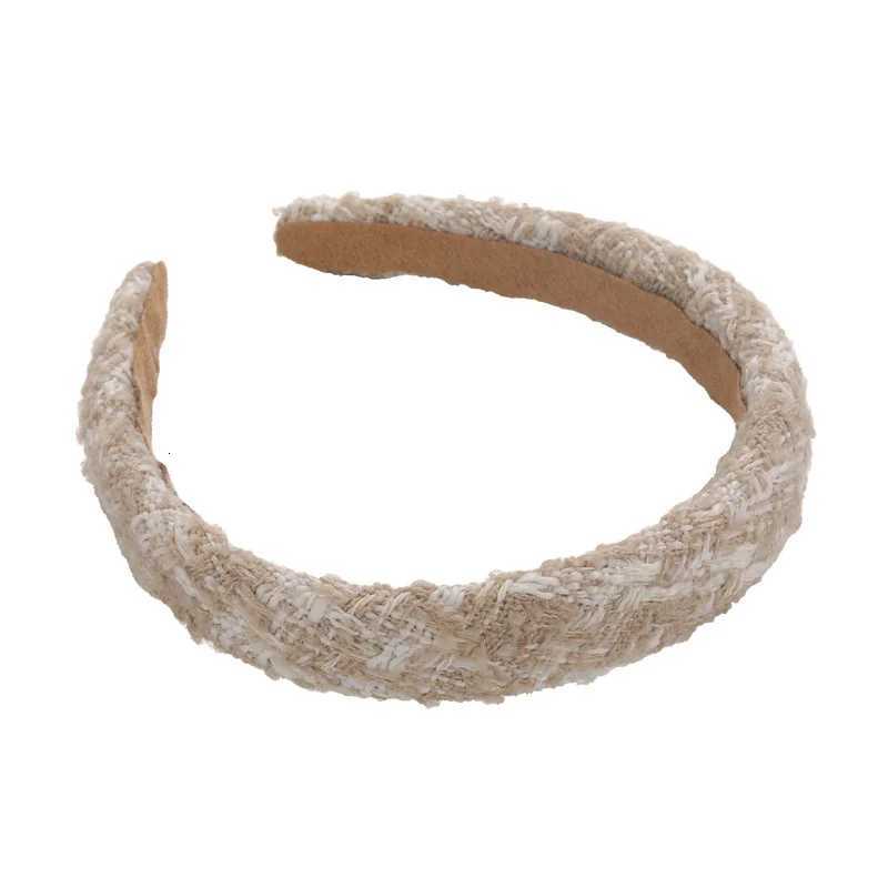 Fashion Latt Tweed bands for Wen Retro Temperament Hair Bands Solid Sponge Hair Hoop Autumn Winter New Hair Accories Y251210