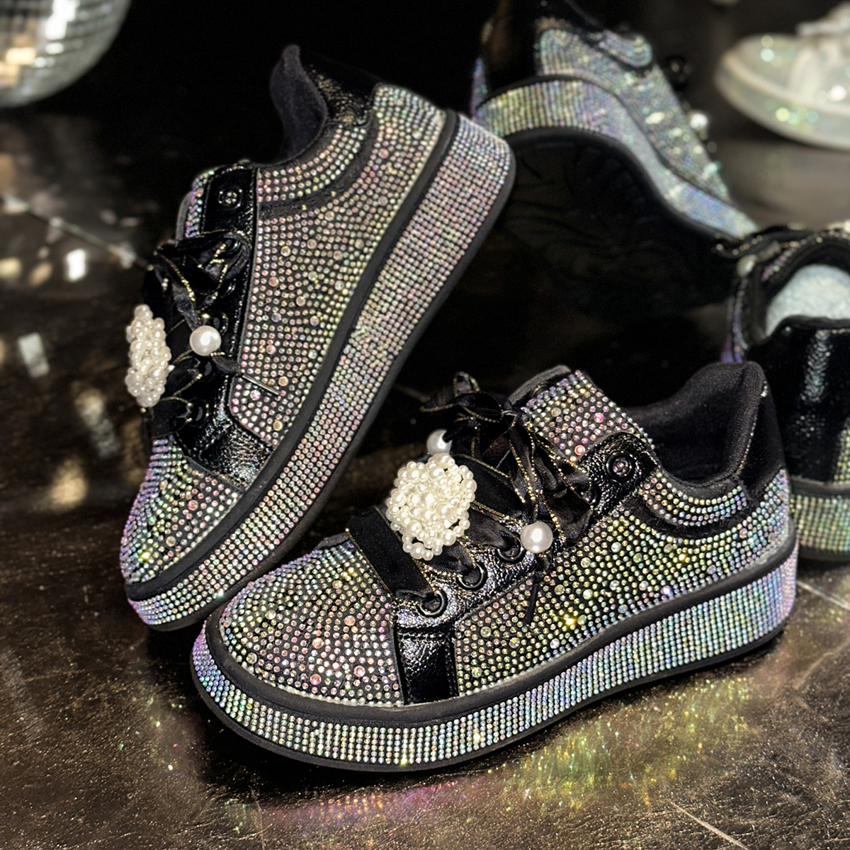 Brand Women's Sneakers Luxury Rhinestones Women Causal Shoes Designer Platform Sport Shoes Fashion Pearl White Shoes Comfort Women Shoes Plus Siz