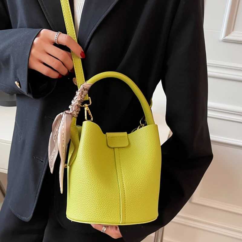 Fi High-Grade Textured Mini Bucket Bags Fi Soft Leather Hasp Crossbody Bag Lady Daily Cmuter Handbags PU Leather Y251211