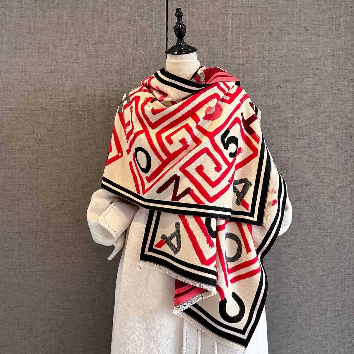 New Geometry Design Winter Pashmina Scarf Two-Sided Jacquard Scarves High Quality Women Thicken Wrap Shawl Ladies Brand Echarpe Y251211