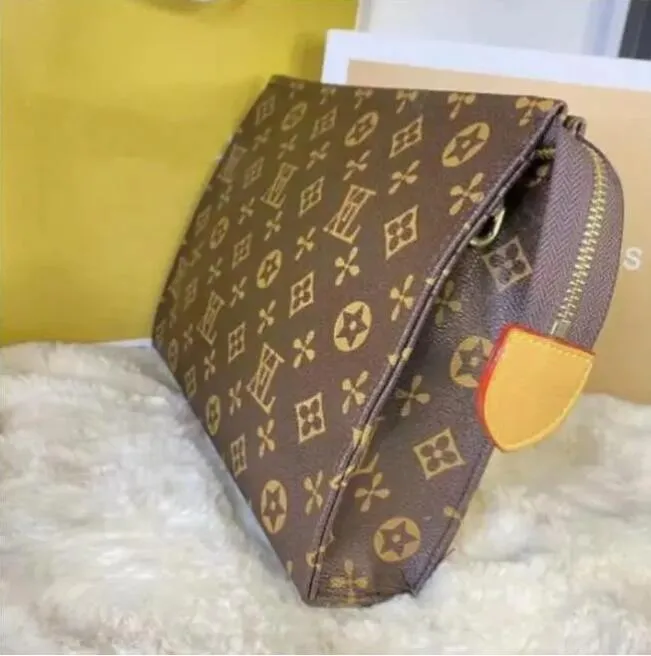 Top Quality New woman lvslys bags Hand bag Travel Toiletry Pouch 26cm Protection Makeup Clutch Womens Leather Waterproof Cosmetic lvslys Bags