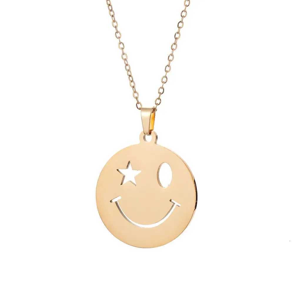 TOHM Stainless Steel Smiling Face Pendant Necklace For Man Women Vintage Waterproof Chain Fashion Jewelry Necklaces For Mom Gift M251211