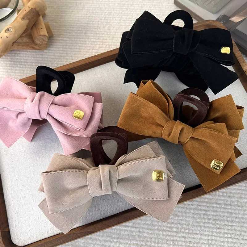 Fashion Bow Hair Cl Shark Clip Retro Suede Veet Solid Color Hairpins for Wens Temperament Hair Clips Fem dr Gift Y251210