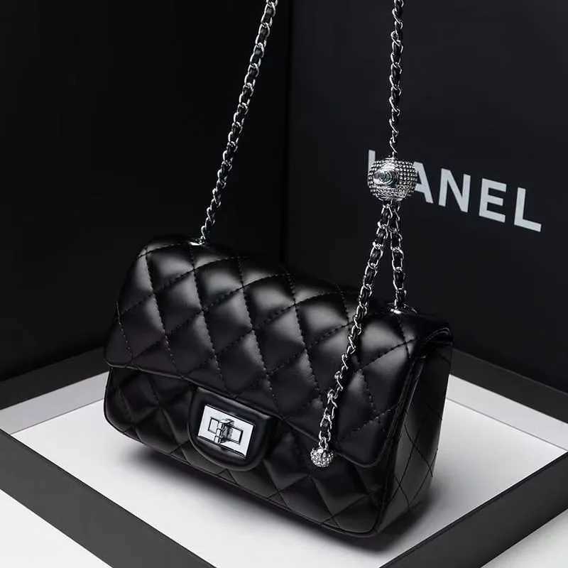 Wen Shoder Bag Fi Handbag Solid Color Rhbus Embroidery Thread Simple Luxury Fi Ladies Messenger Square Bag Y251211