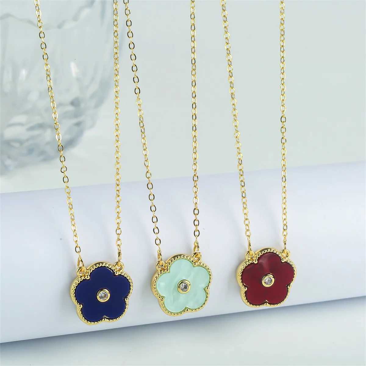 Hotsellingfashion Lucky fiveflower set zirconium womens necklace gift jewelry womens shamrock party M251211