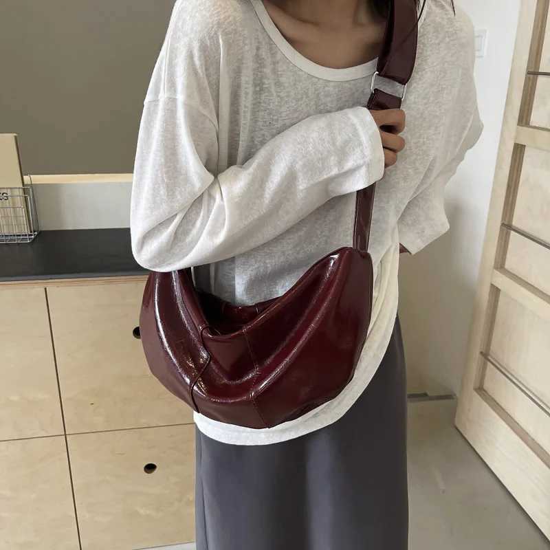 Leather PU Crescent Bag Wen Small Crossbody Bags Casual Shoder Dumpling Half Mo Bag Sahel Purse Cmute Bag Y251211