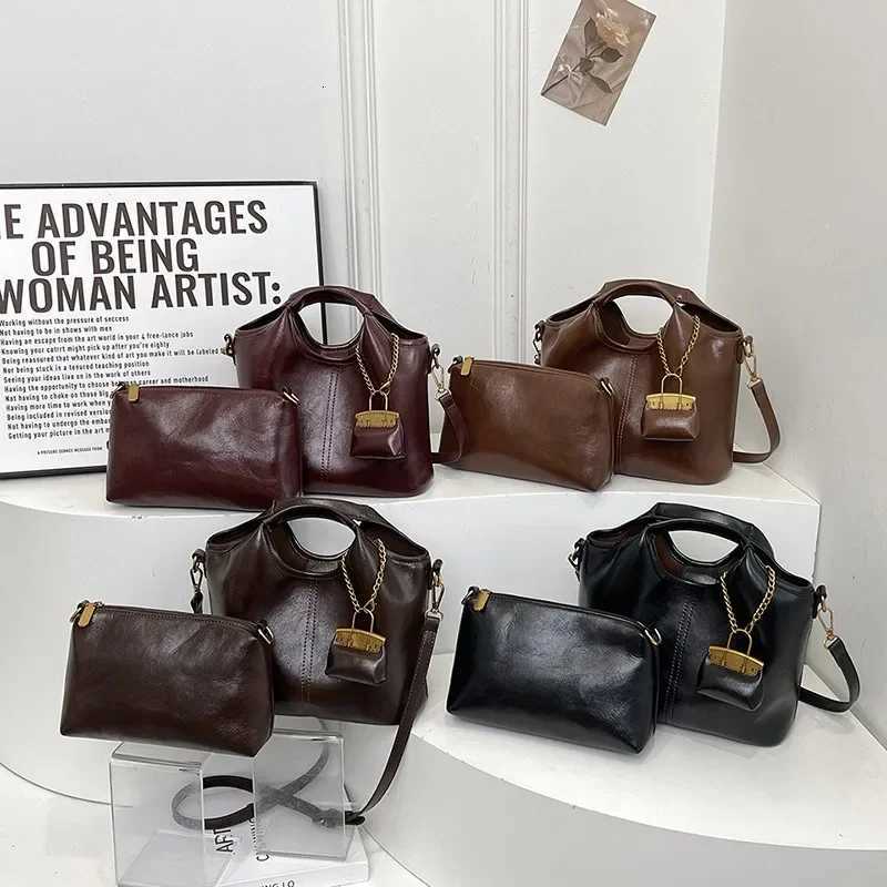 Crossbody Bags for Wen Trendy PU Leather Hobo Fi Travel Handbags with Adjustable Guitar Strap Shoder Bucket Bags Y251211