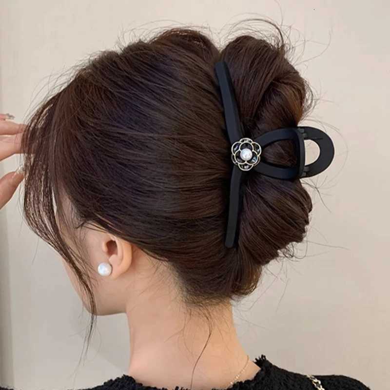 13CM Black Matte lia Grab Clip Large Elegant French Hair Clip The Back of The Coil Hair Prum Shark Clip Hair Clip Y251210
