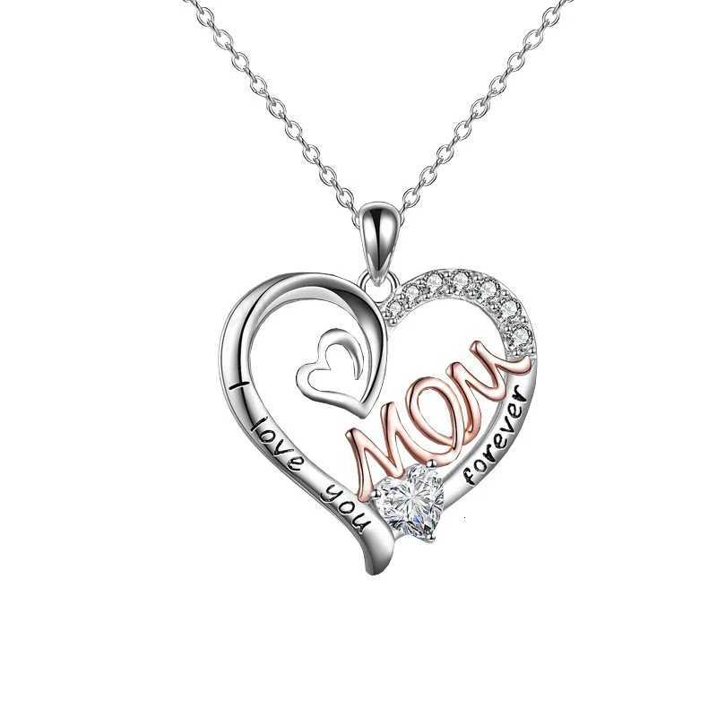 1pc You Forever Mom Zircon Necklace for Women Exquisite Heart Pendant Clavicle Chain DIY TrenDY Jewelry Mothers Day Gift M251211