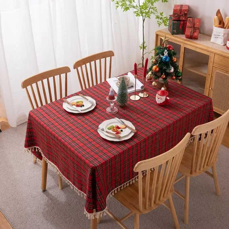 Christmas Tablecloth Red Plaid Photo Atmosphere Resort Home Textile 2024 New Year table cover for Family Gathering Restaurant H251211