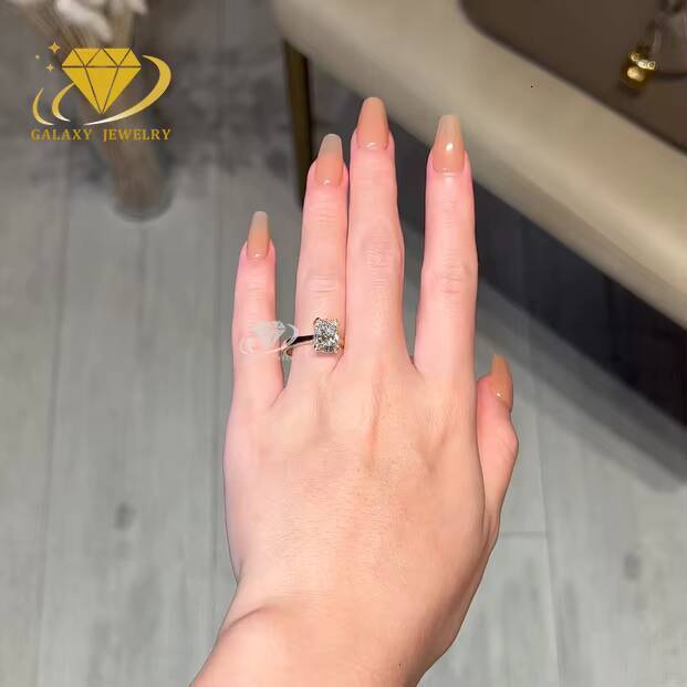 Custom 25 CT Cushion Cut Solitaire Moissanite Rings Engagement Wedding Ring 925 Silver 10k 14k 18k Gold Moissanite Ring