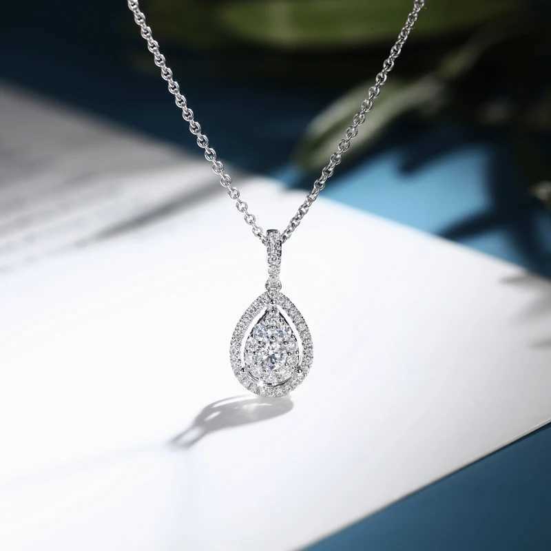 Huitan Water Drop Micro Paved CZ Delicate Pendant Necklace Women Jewelry Luxury Accessory for Engagement Party Dazzling Gifts M251211