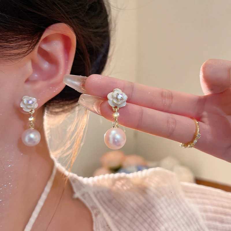Korean Drip Oil lia wer Crystal Stud Earrings for Wen Elegant Imitation Pearl Pendant Earrings Fashion Party Jewelry Y251210