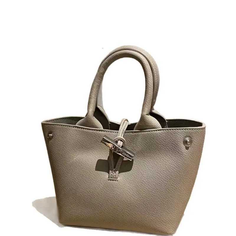 2025 New High Quality Bucket Bag Mini Phe Bag Lightweight Luxury Quality Fl Leather Crossbody Bag Y251211