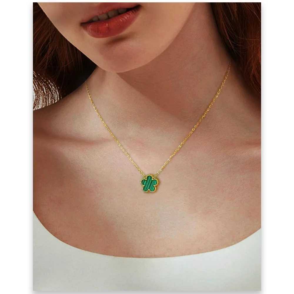 Double Sided C r Stainless Steel Necklace for Women Plant Five Leaf Flower Pendant Fashion Jewelry M251211