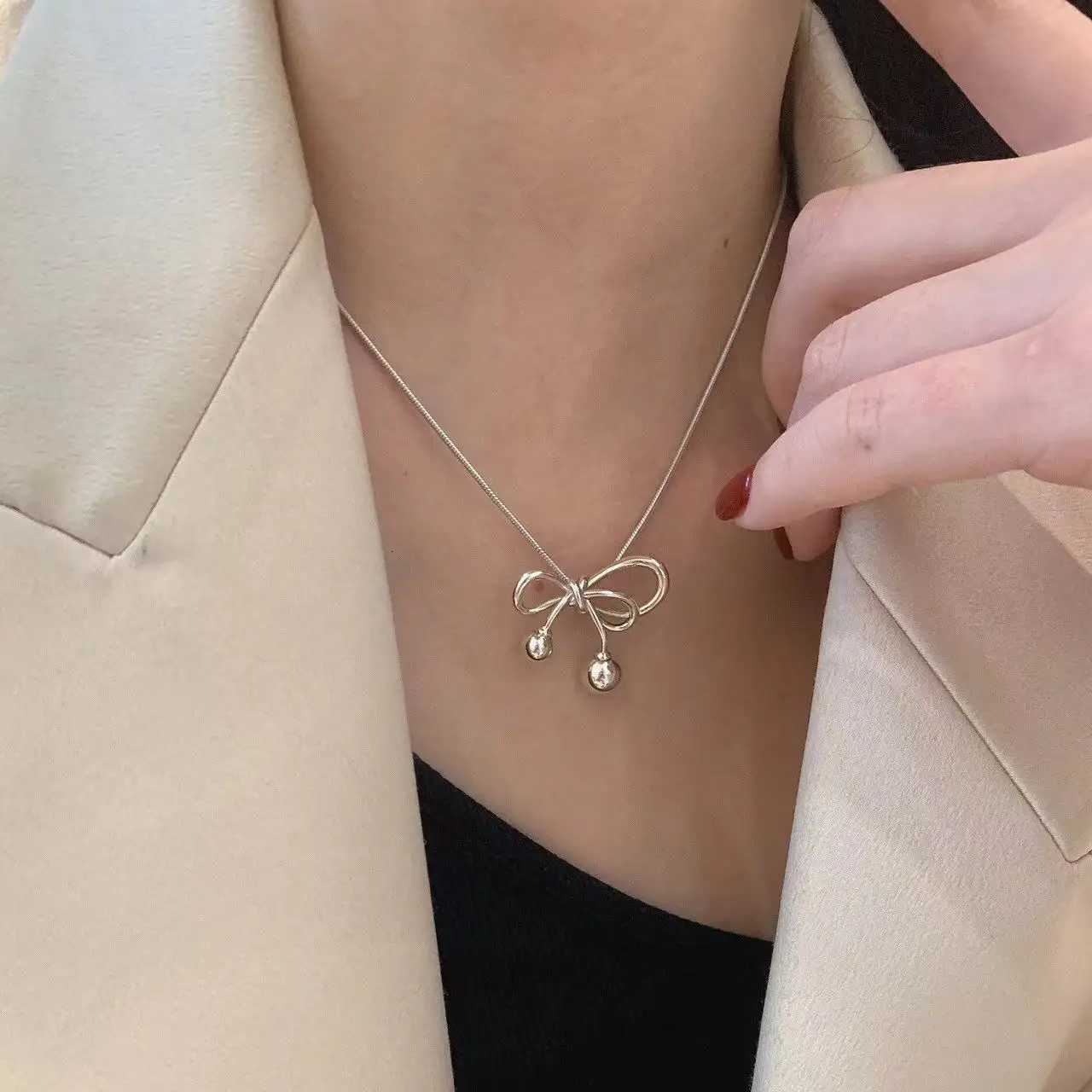 Exquisite Clavicle Chain Elegant Scrub Bow Pendant Necklace for Women Minimalism Personalization Charm Jewerly Birthday Gift M251211