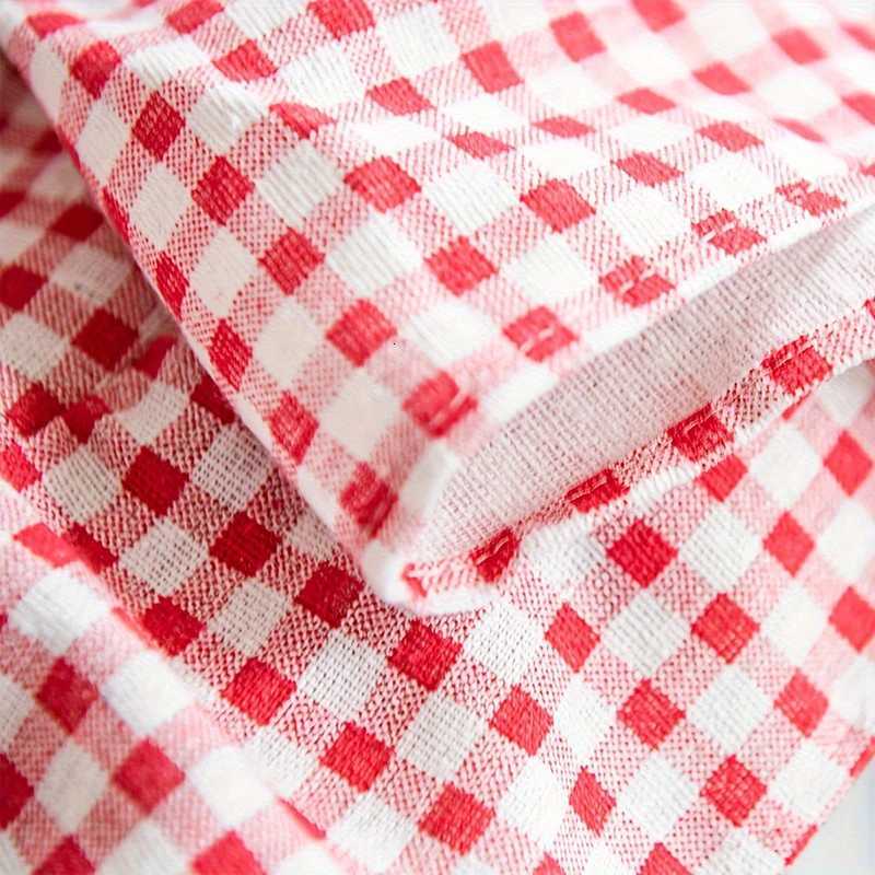 Red White Plaid Christmas Tablecloth Ruffled Round/Rectangular Tablecover for Vintage Kitchen Dinning Wedding Decoration H251211