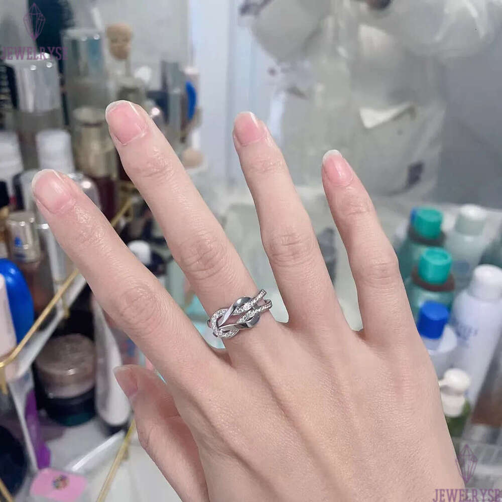 Luxury classic designer band fow women men unisex 18k rose gold silver shine crystal zircon geometry charm rings elegant engagement ring jewelry