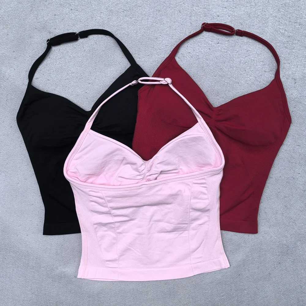 New Seamless Yoga Set Women 2Pcs Padded Halter Tank Top Scrunch Butt Lifting Gym Shorts Set Summer Sportswear Workout ClothesT251211