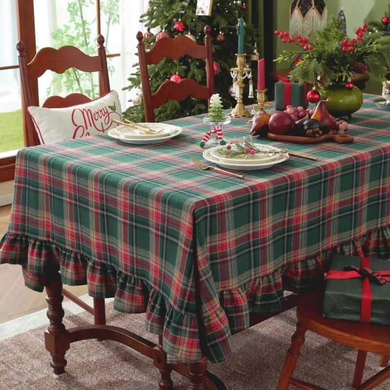 Christmas Green Plaid Ruffled Tablecloth Rectangular/Round Washable Anti-stain Table Decorations for Kitchen Wedding Table Cover H251211