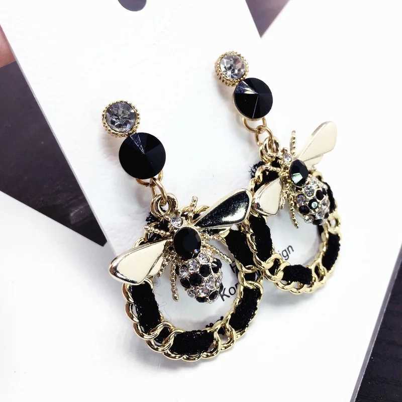 Luxury Brand Colof Crystal Cute Bee Earrings For Wen Geetric Statement Weave Long Drop Earrings Jewelry Y251210