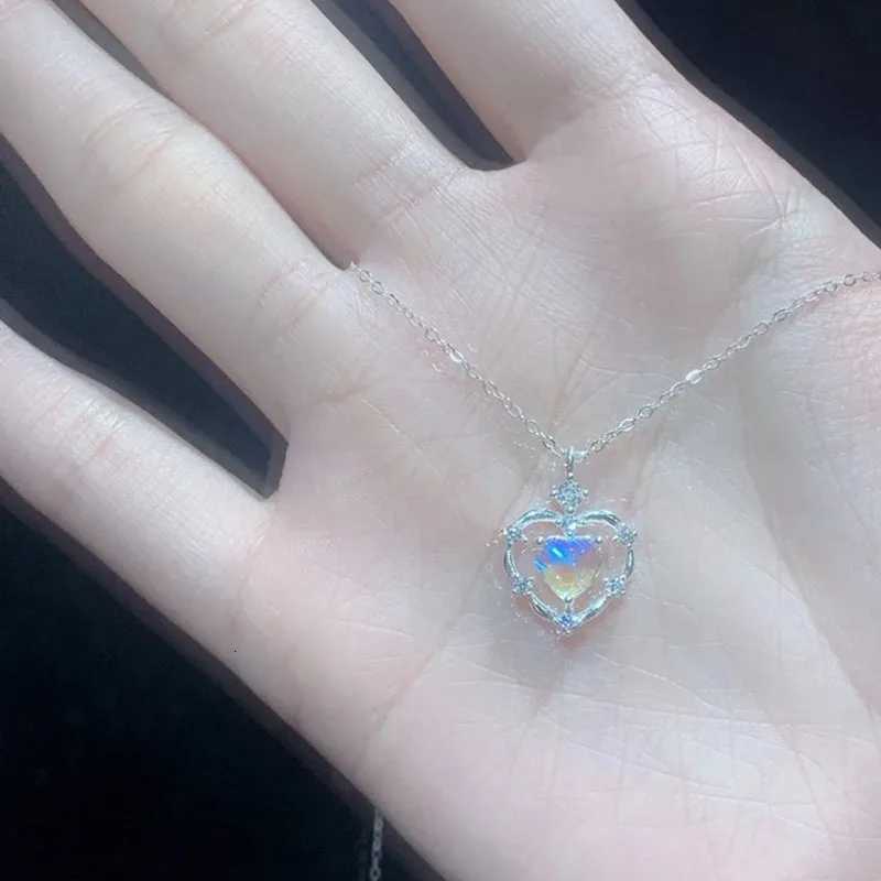 925 Sterling Silver Handmade Zircon Moonstone Necklace Simple Moonlight Heart ShAPed Pendant Women Wedding Gift Wholesale M251211