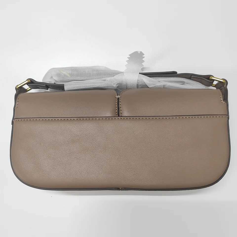 2025 French Luxury and Fiable e Shoder Underarm Handbag Cowhide Cmuting Handbag Casual and Simple French Stick Bag Y251211