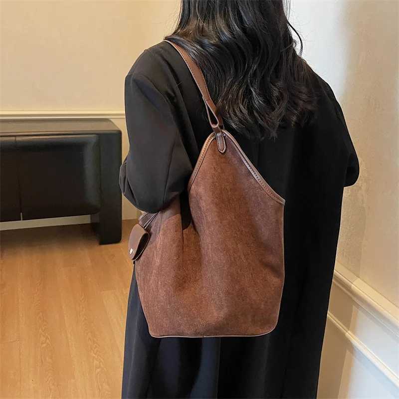 Large Capacity Suede Shoder Bag Wens Casual Cmute Tote Bag Soft Surface Single Shoder Bag Loose Feeling Purse Y251211