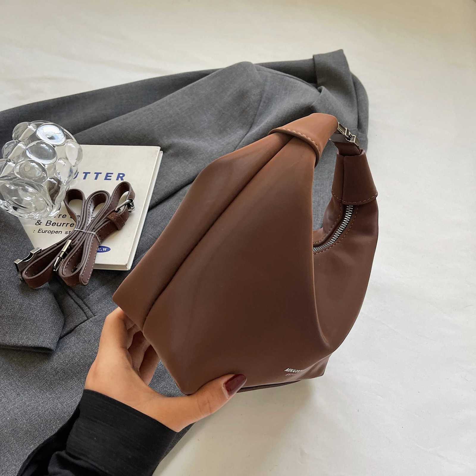 PU handbag fi simple niche design letter adjustable shoder strap shoder bag Y251211