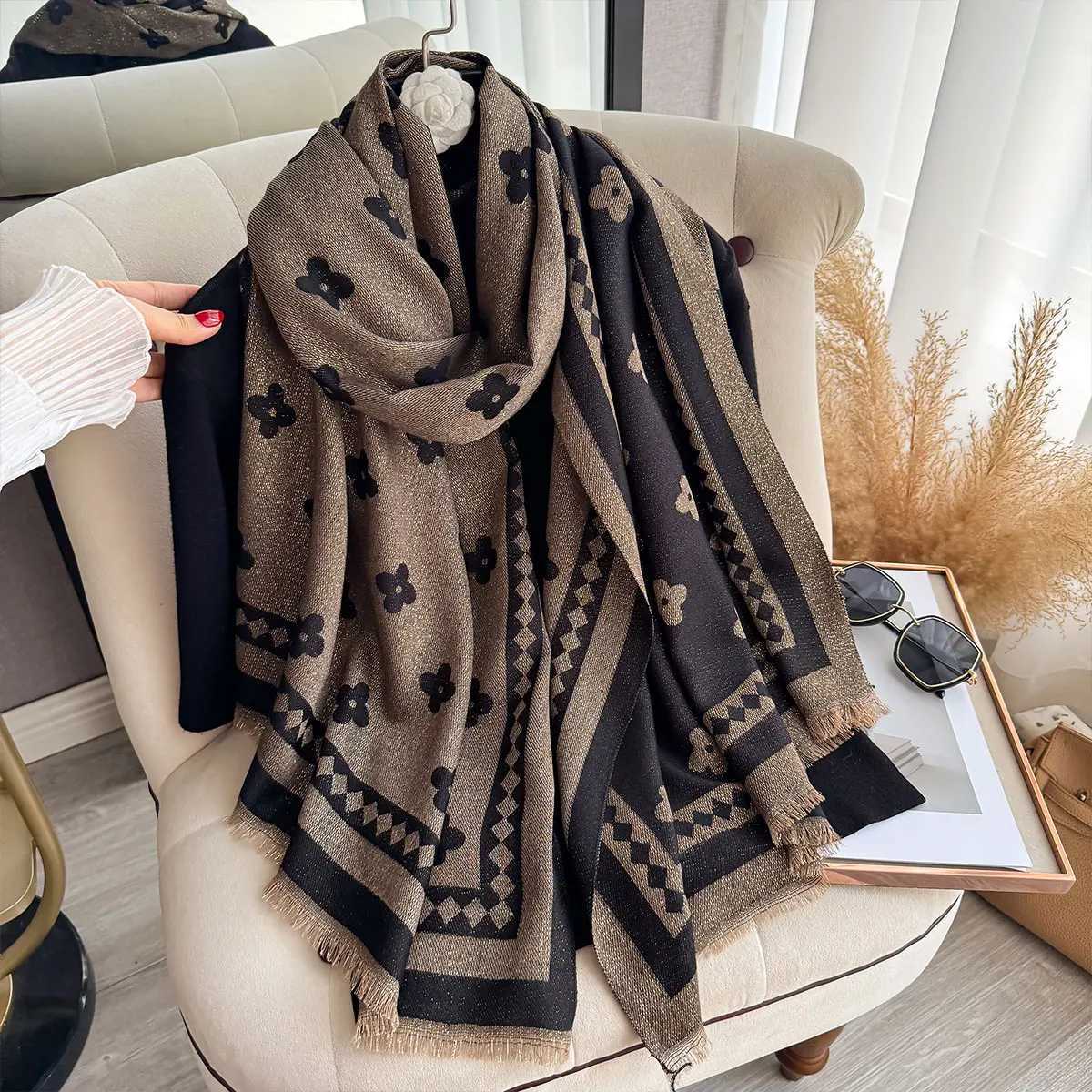 New Elegance Ladies Muslim Hijab Golden Thread long Scarf Spring and Autumn Warm Scarf Pashmina Shawl Foulard Wrap Headscarf Y251211
