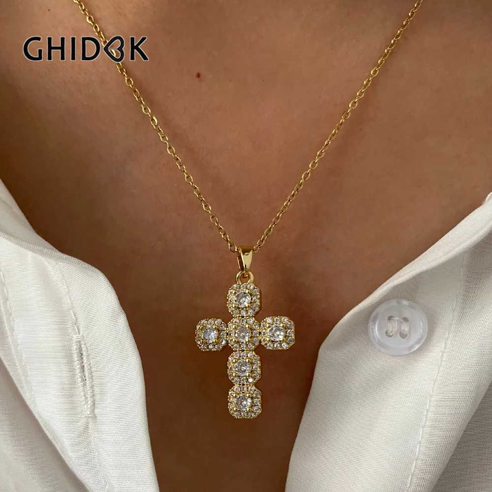 GHIDBK Fashion Shiny Cubic Zirconia Metal Copper Cross Pendant Necklace for Women Stainless Steel Chain High Quality Jewelry M251211