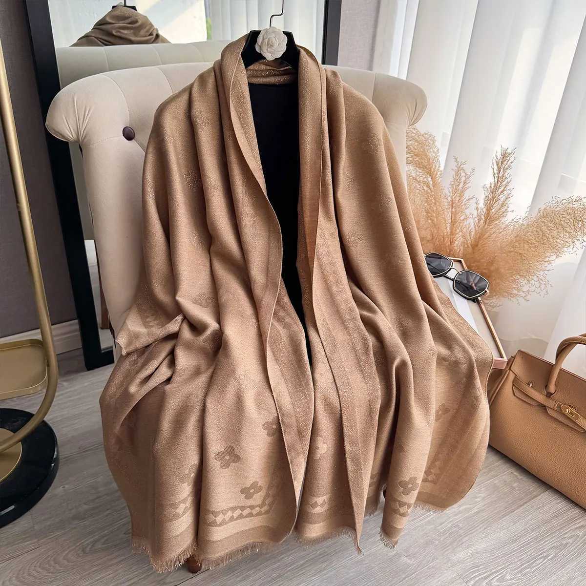 New Elegance Ladies Muslim Hijab Golden Thread long Scarf Spring and Autumn Warm Scarf Pashmina Shawl Foulard Wrap Headscarf Y251211