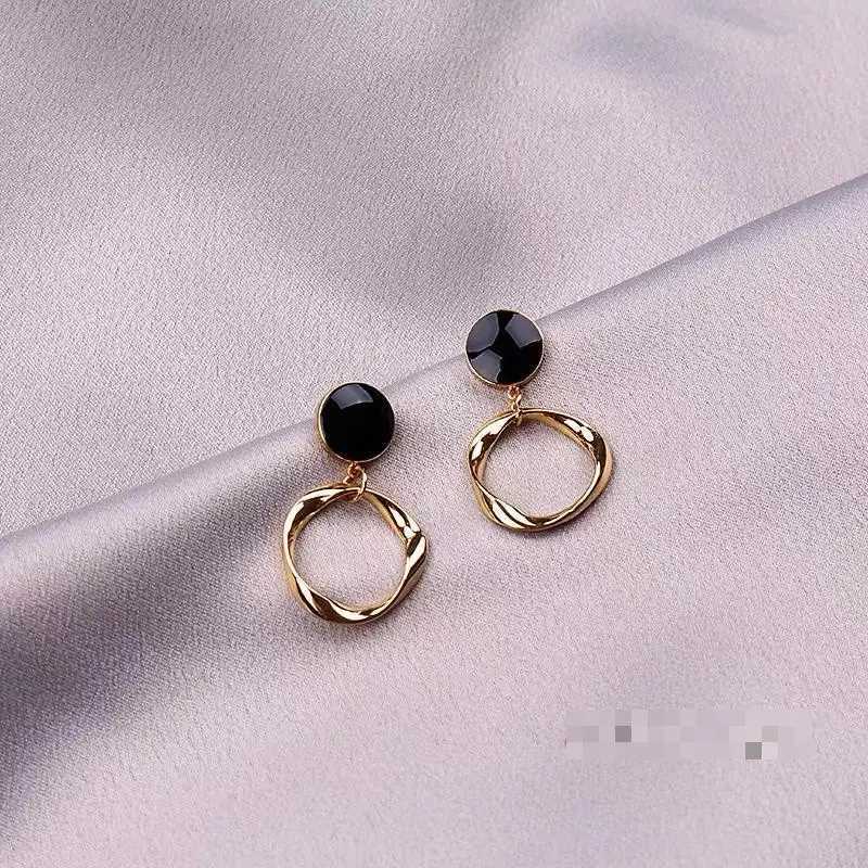 S925 Sier Needle Prum Design Quty Light Luxury Circle Geetric Net Earrings Jewelry Black Ball Earrings Ooellen Y251210