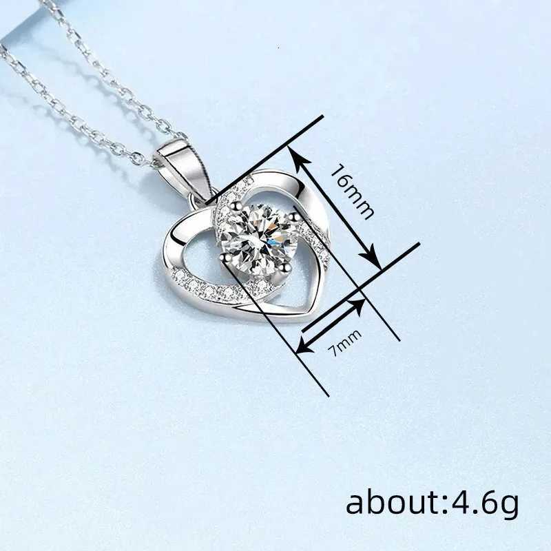 925 Sterling Silver Heart Pendant Necklace for Women Lady Wedding Jewelry Bright Cubic Zirconia Accessories M251211