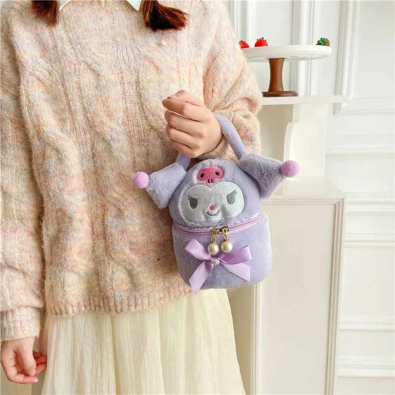 Sanrio Creative Plush Toy Backpack Internet Celebrity Cartoon Makeup Bag Claw Machine Doll Exchange Gift Girlfriend Accessories H251211