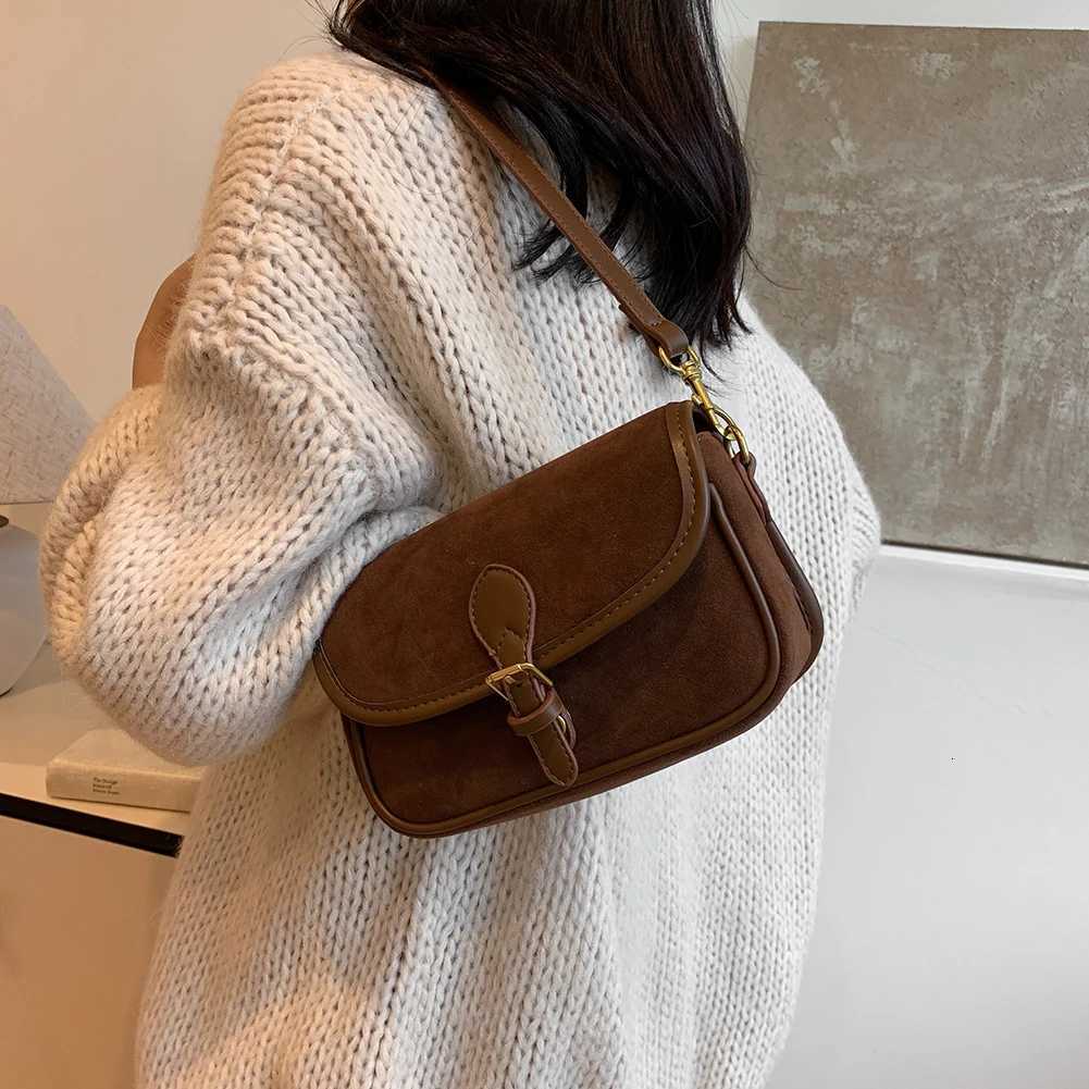 2024 New Fi Luxury Designer Bags for Wen Solid Buckle Shoder Bags Ladies Vintage Suede Underarm Bags Y251211