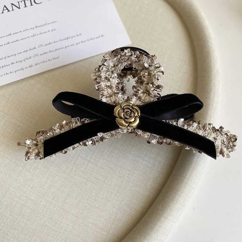 1pc Korean-style autumn and winter wool fabric hair clip high-end metal lia bow hair cl for the back of the Y251210